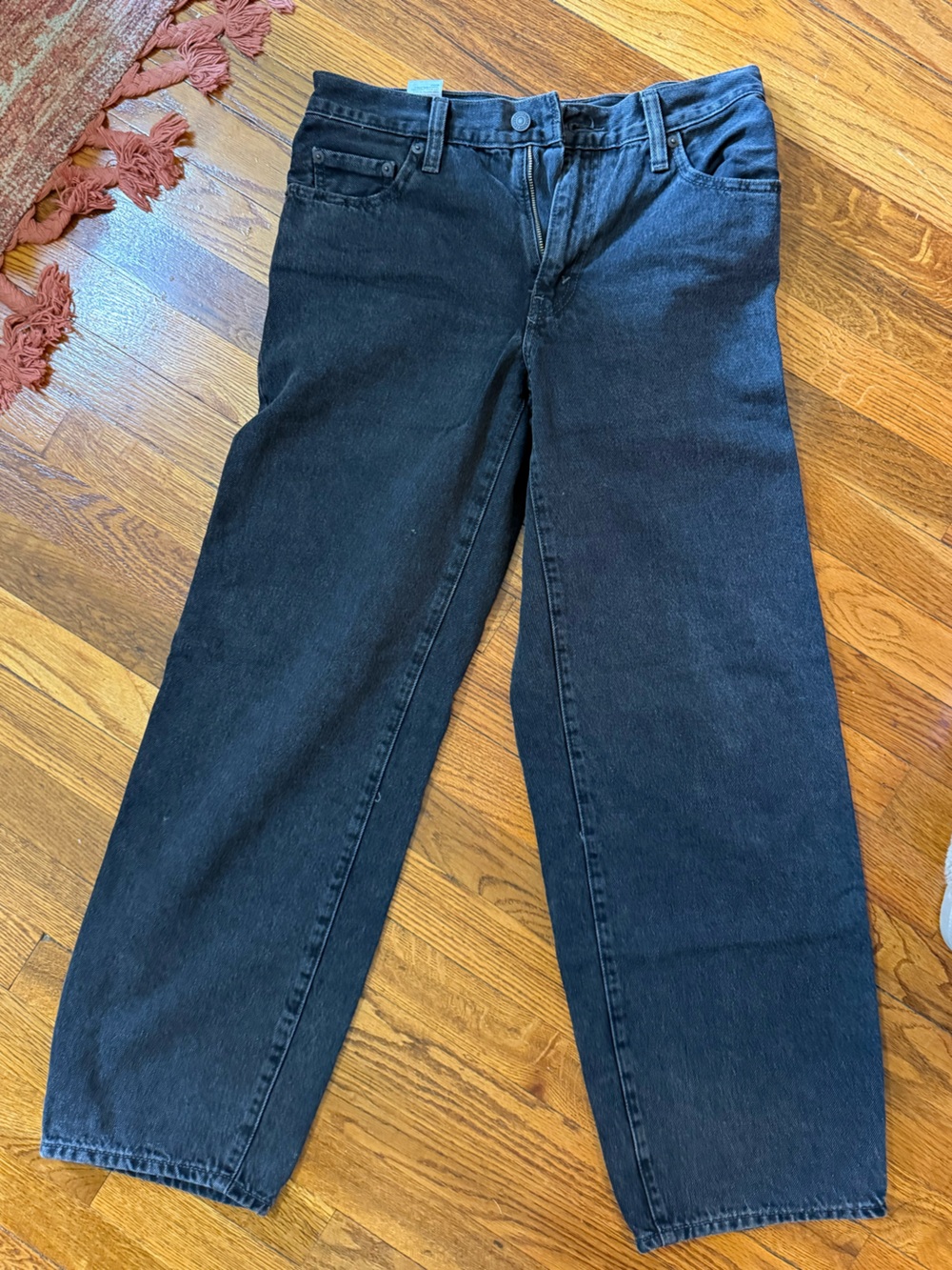Levi’s Baggy Dad black jeans